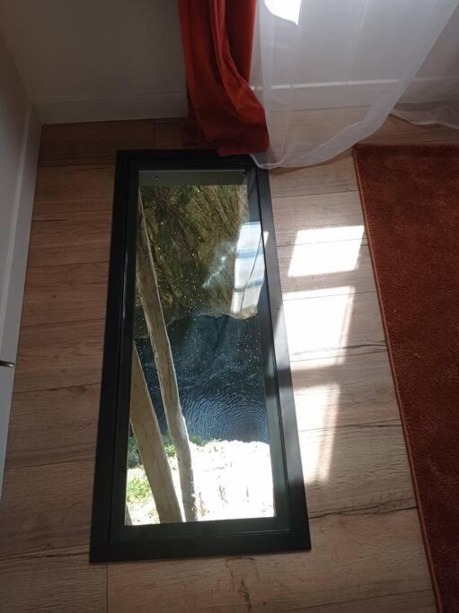 Maison Suspendue Avec Jacuzzi Privatif Pont-en-Royans Exterior photo